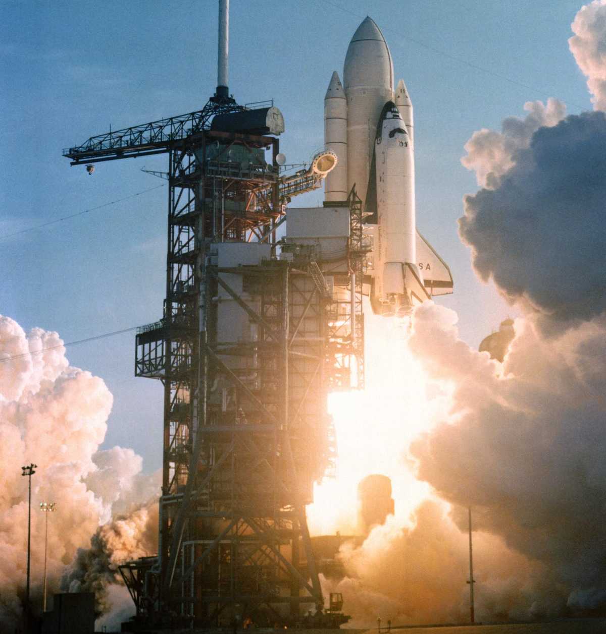 20 fotos impresionantes del espacio y la historia espacial 14 Columbia lanzamiento 1981 NASA