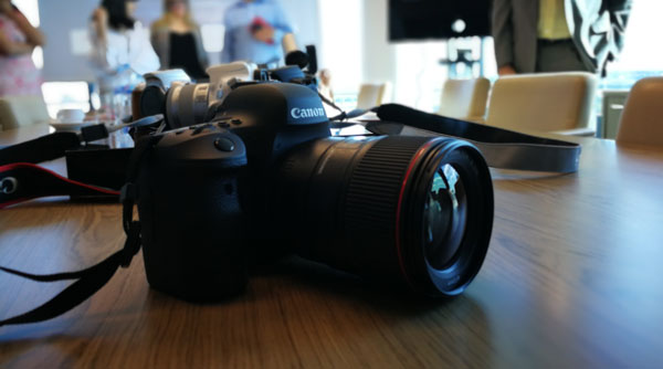 lanzamiento Canon EOS 6D Mark II conectividad