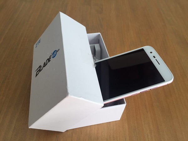 zte blade v8 lite caja