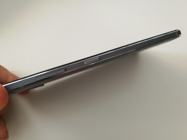 Vodafone Smart V8, lo hemos probado 3 vodafone smart v8 perfil