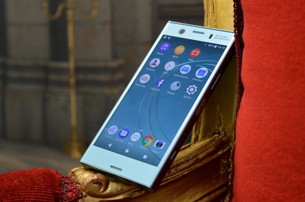 sony xperira xz1 compact android 8