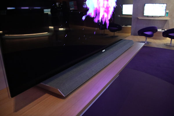 Philips OLED Serie 9, nuevo televisor OLED de 65 pulgadas 4 lanzamiento Philips OLED Serie 9 barra de sonido