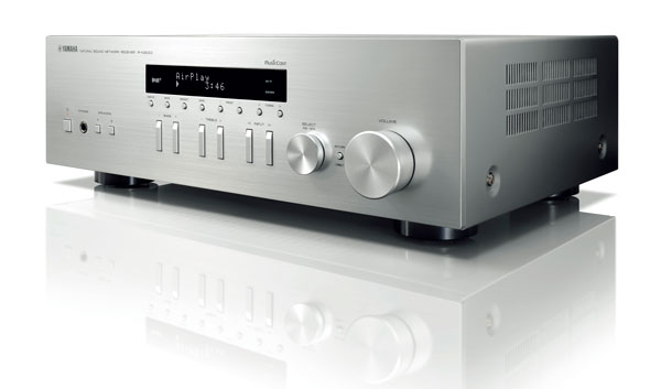 Yamaha R-N303D, receptor estéreo con MusicCast y funciones de red