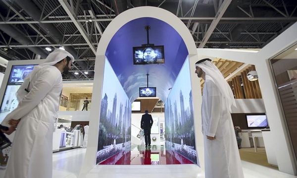 El aeropuerto de Dubai cambia el control de seguridad por un acuario virtual