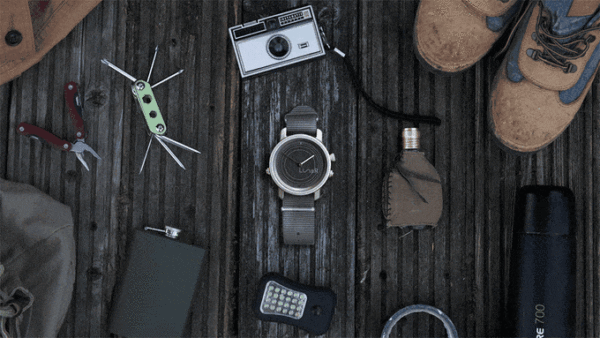 LunaR, un smartwatch que funciona con la luz del sol 2 lunar smartwatch solar