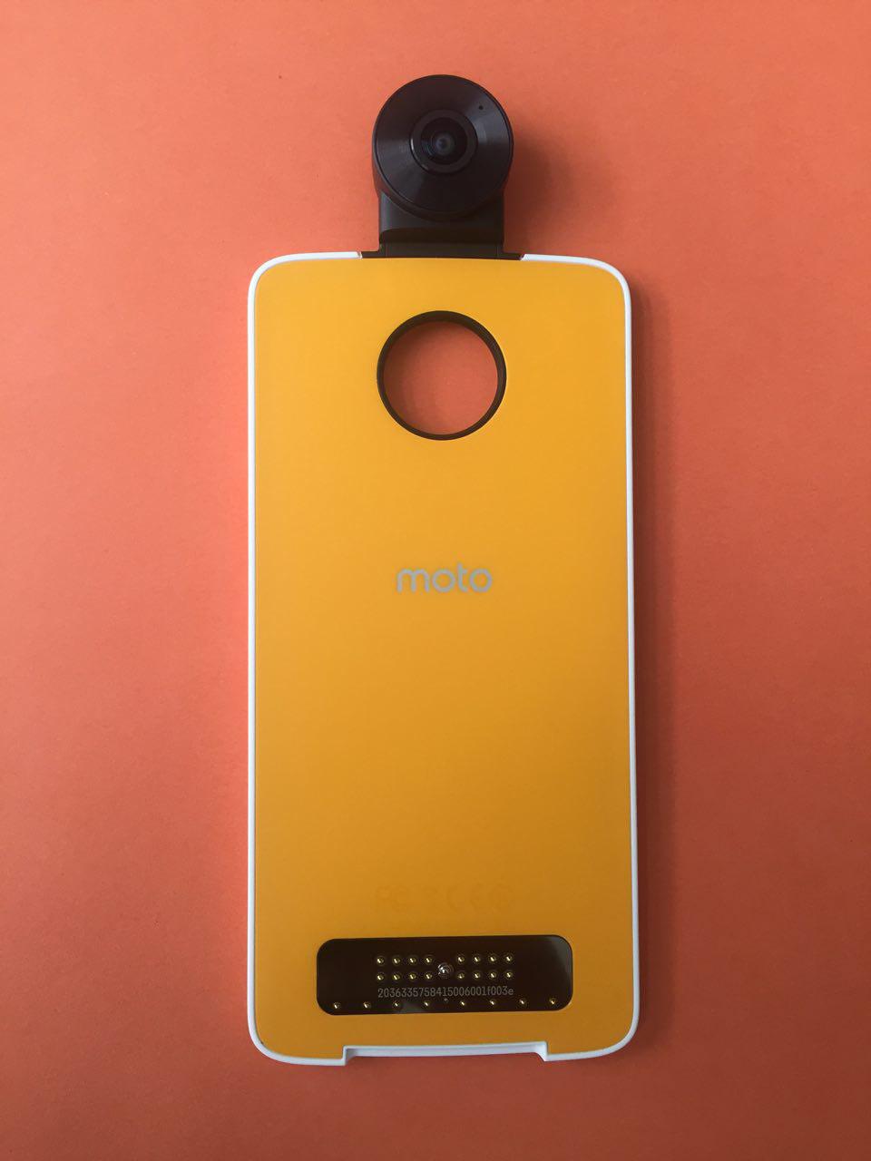 Moto Z2 Force, lo hemos probado 19 moto mod 360 detras