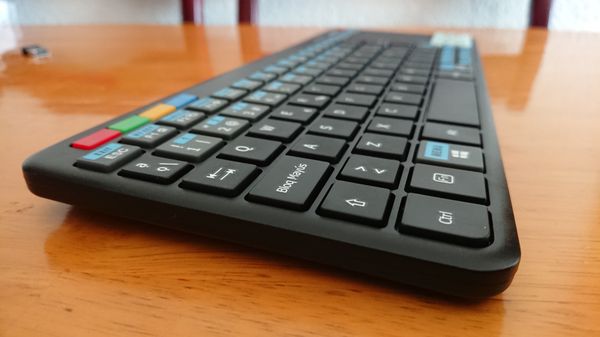 Thomson ROC3506SAM, probamos este teclado portátil para tele o PC 2 Thomson ROC3506SAM lateral