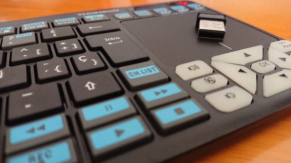 Thomson ROC3506SAM, probamos este teclado portátil para tele o PC 8