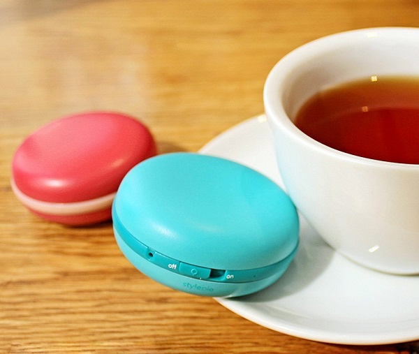 10 gadgets muy curiosos que caben en la palma de la mano 8 Un calientamanos con forma de macaron