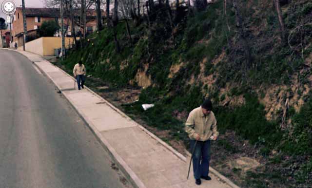 12 escenas épicas capturadas en las fotos de Google Maps 5 Hombre duplicado