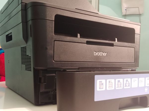 Brother MFC-L2750DW papel