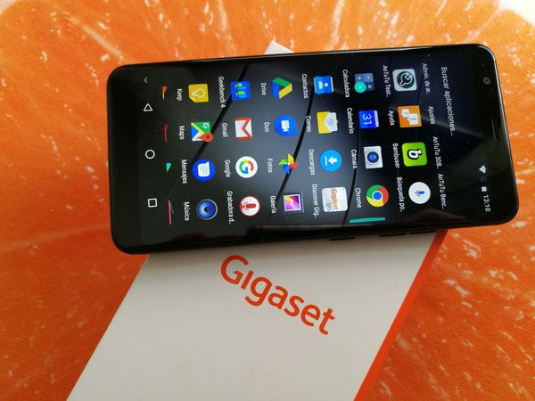 Gigaset GS370 y GS370 Plus, probamos el móvil con pantalla sin marcos 3 gigaset gs370 pantalla