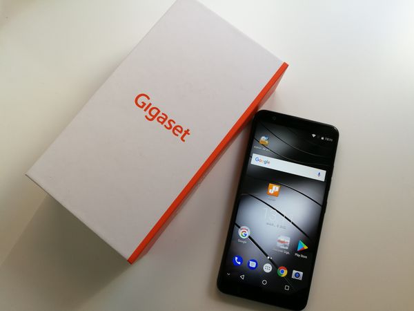 Gigaset GS370 y GS370 Plus, probamos el móvil con pantalla sin marcos 28 gigaset gs370 caja