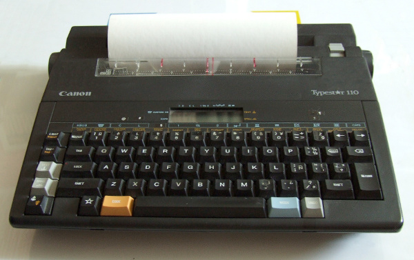 Que significan CC, CCO y FW en correo electronico - Máquina de escribir