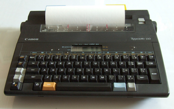Significado y origen de las siglas CC, CCO, FW del correo electrónico 4 Que significan CC, CCO y FW en correo electronico - Máquina de escribir
