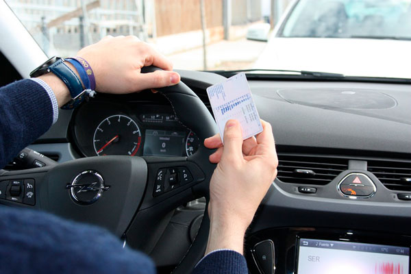 Cómo consultar los puntos del carnet de conducir que me quedan en Internet