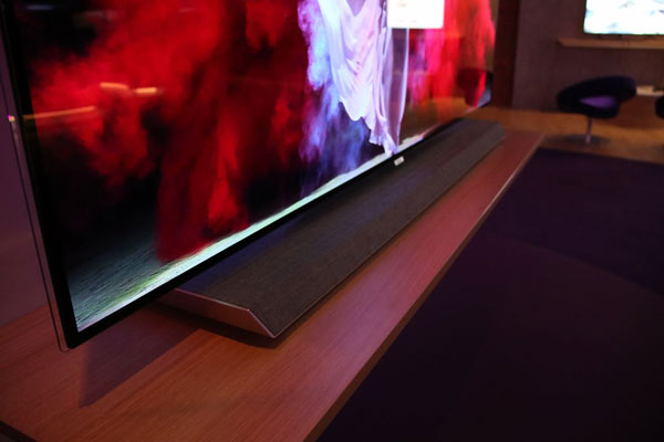 Philips OLED 973, 65 pulgadas 4K con barra de sonido integrada 4 Philips OLED 973, 65 pulgadas 4K con barra de sonido integrada 3