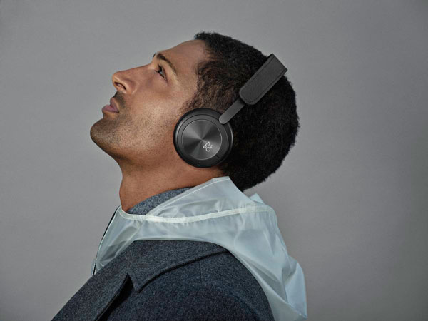 lanzamiento B&O Beoplay H8i, H9i y E8 chico con H8i