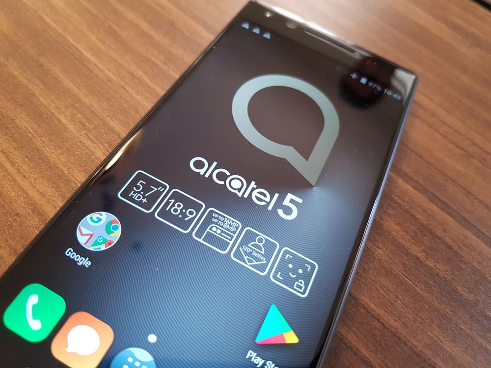 Alcatel 5, un móvil con pantalla inmersiva y reconocimiento facial 1