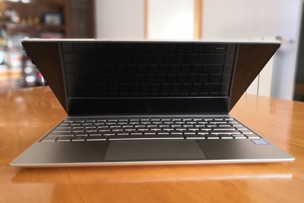 HP Envy 13, probamos este portátil de diseño y buenas prestaciones 17 HP Envy 13 pantalla