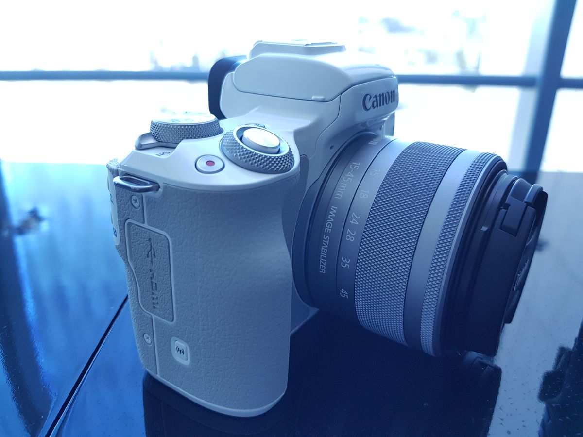 Canon EOS M50, cámara sin espejo con grabación de ví­deo 4K 3