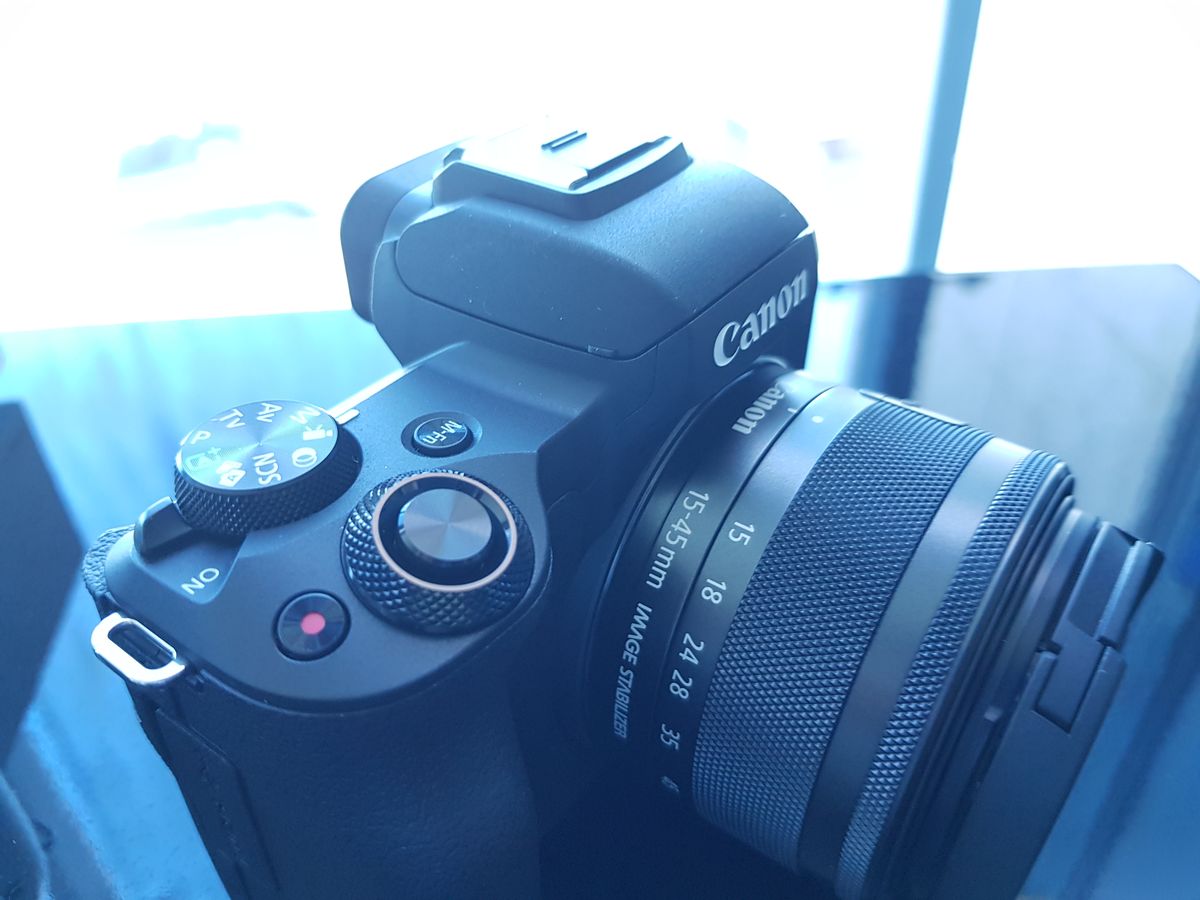 Canon EOS M50, cámara sin espejo con grabación de ví­deo 4K 5
