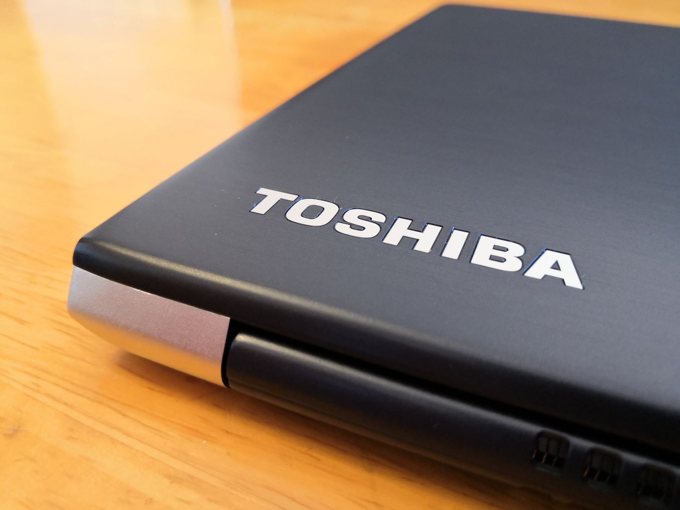 Toshiba Portege X30 detalle