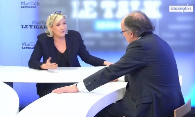 Marine Le Pen podría ser multada por publicar fotos violentas de ISIS en Twitter