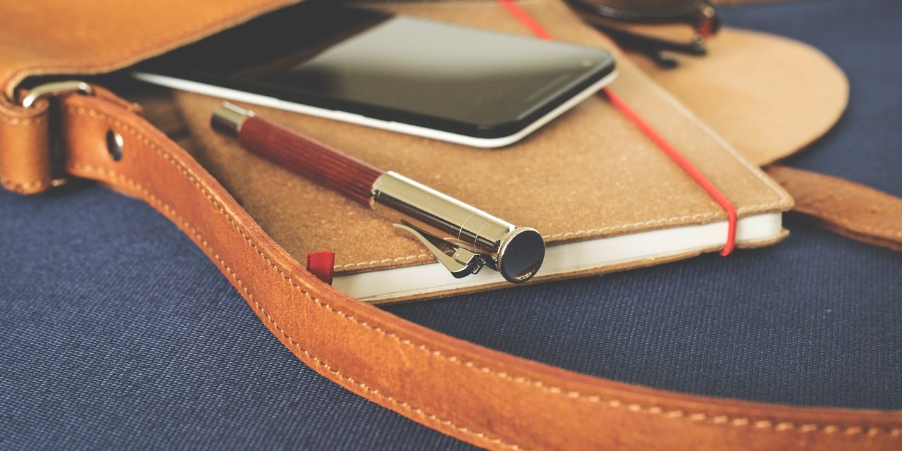 5 accesorios para móvil más útiles de lo que puede parecer
