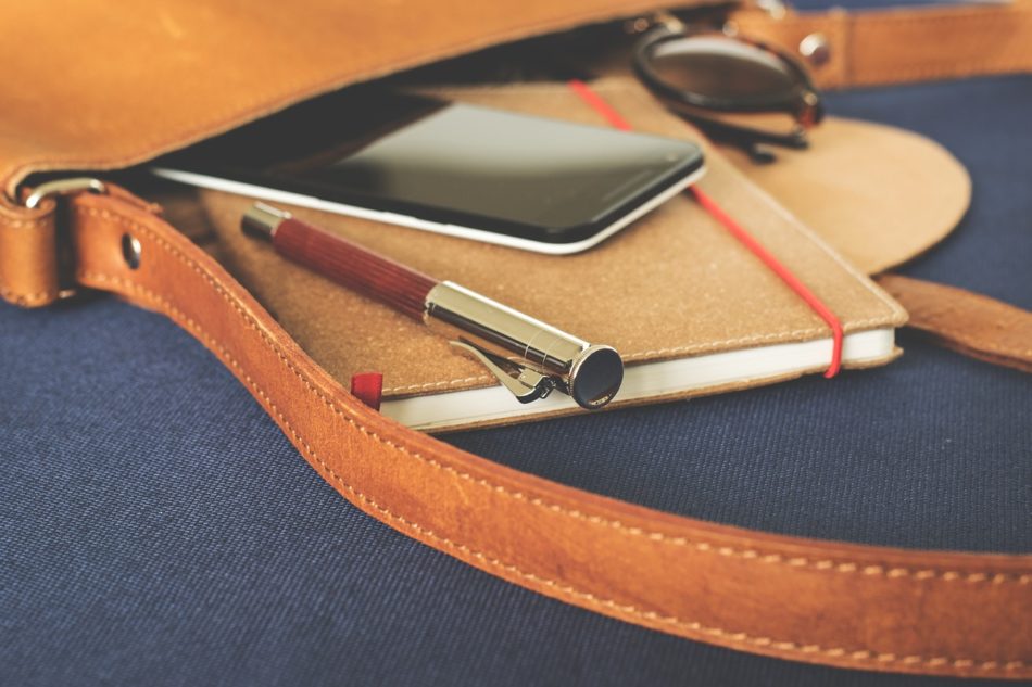 5 accesorios para móvil más útiles de lo que puede parecer 1 5 accesorios para móvil más útiles de lo que puede parecer