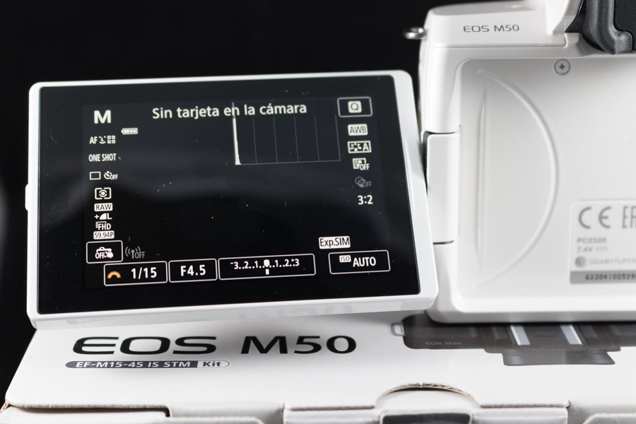 hemos probado Canon EOS M50 pantalla