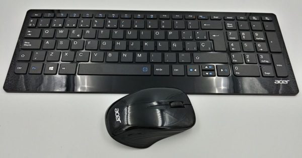 Acer-aspire-u27-teclado-raton-11