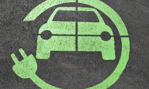 Los coches eléctricos tendrán que hacer ruido para alertar a los viandantes