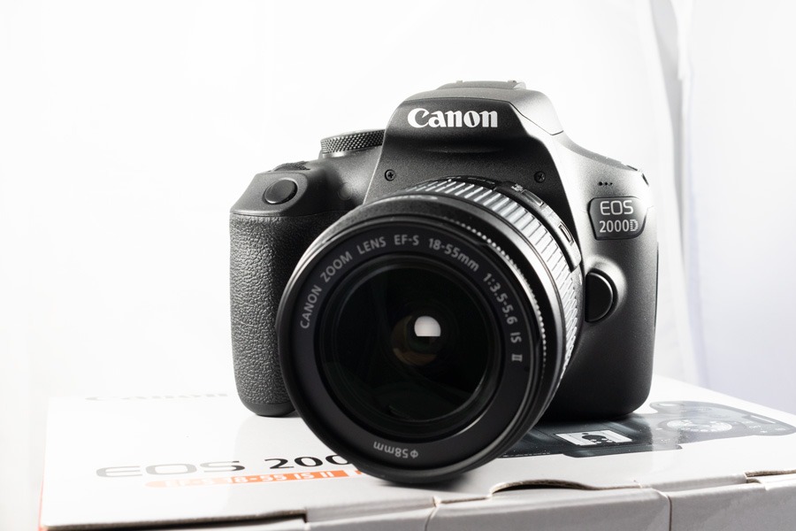 hemos probado Canon EOS 2000D empuñadura