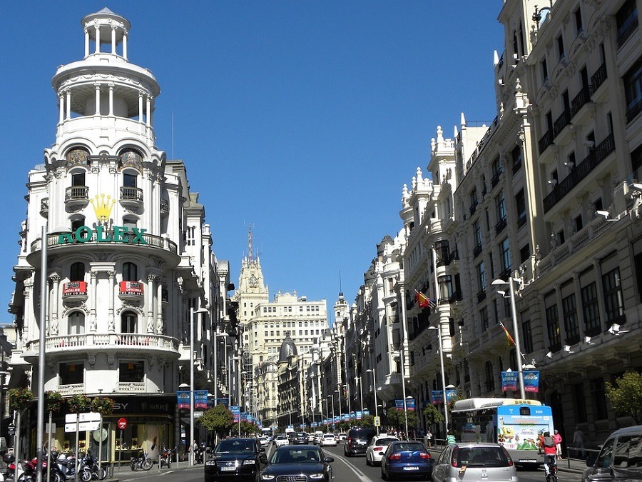 Qué opciones distintas hay para alquilar coche, moto o bici en Madrid