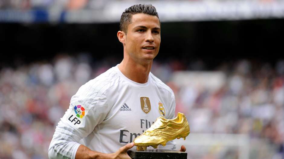 Cristiano Ronaldo producirá una serie para Facebook de fútbol femenino