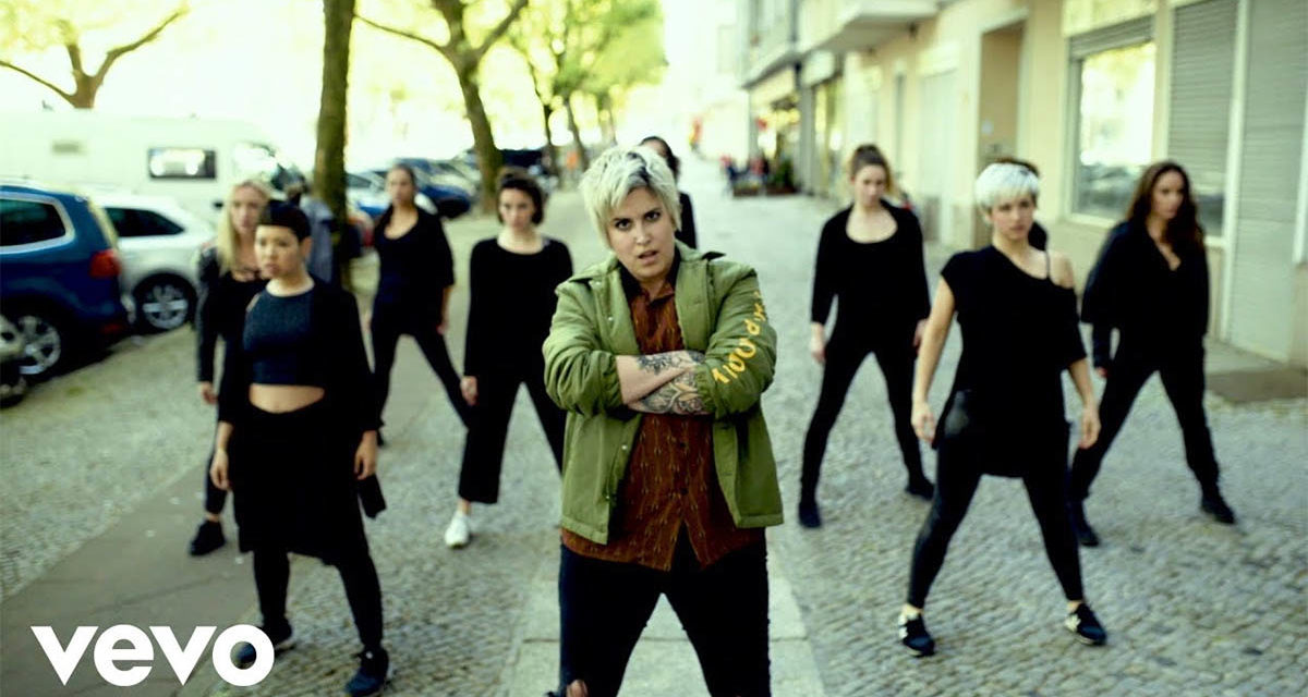 La youtuber Yellow Mellow lanza un videoclip anticipo de su primer álbum