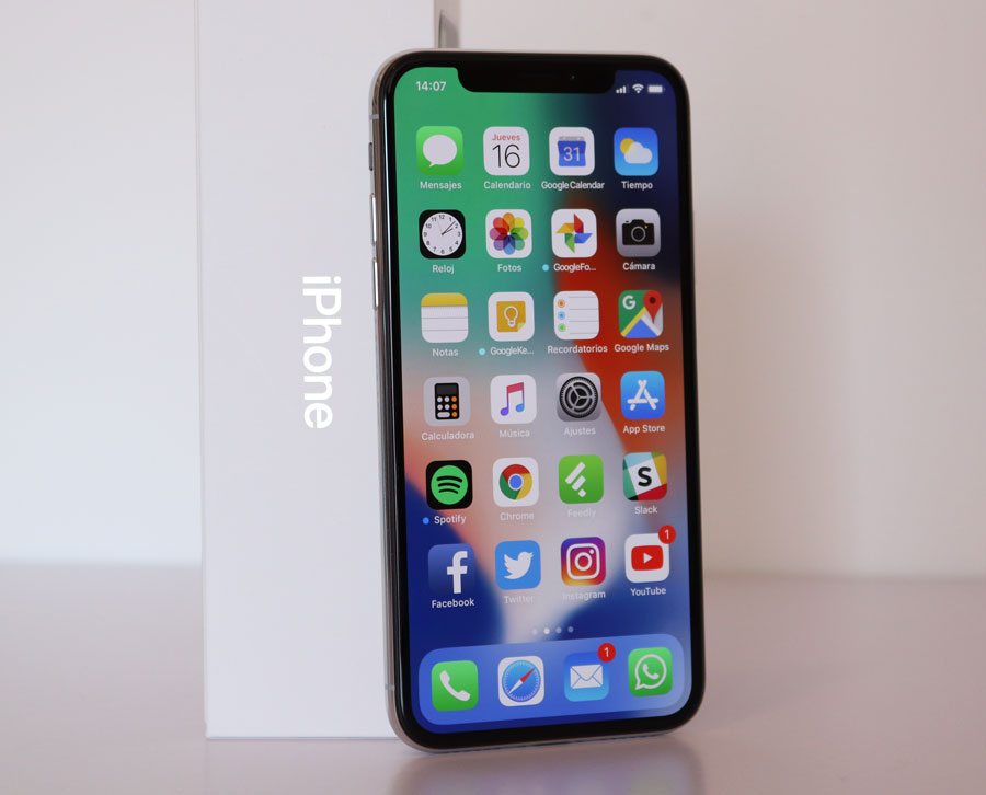 Apple soluciona el fallo que permitía acceder a un iPhone bloqueado 2 iphone x