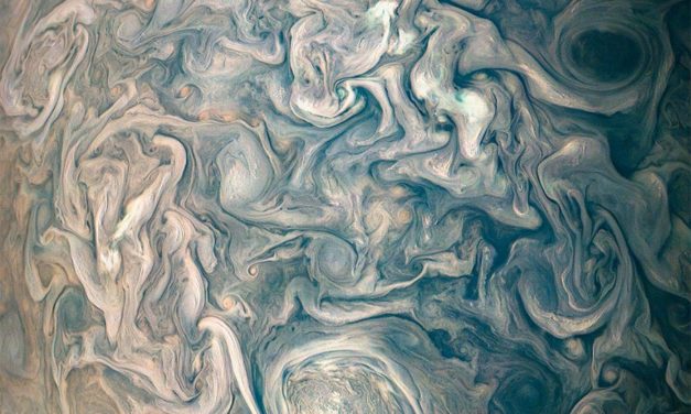 Juno envía imágenes impresionantes de Júpiter a la Tierra