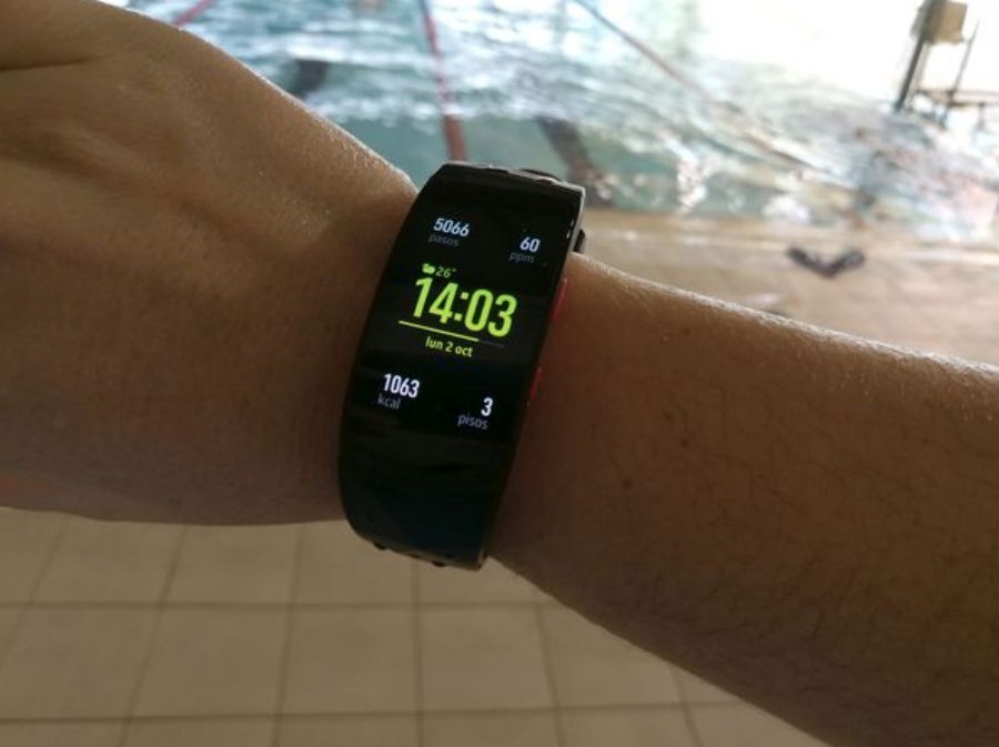 5 pulseras de actividad que puedes comprar ahora 2 Samsung Gear Fit2 Pro