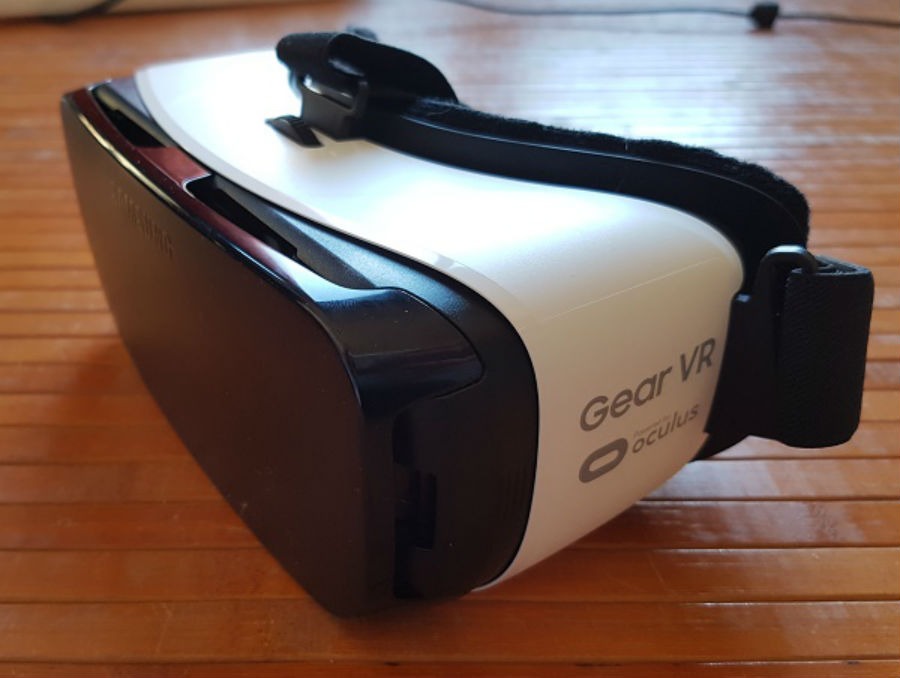 Un hospital francés usa la realidad virtual para aliviar el dolor 2 Samsung Gear VR