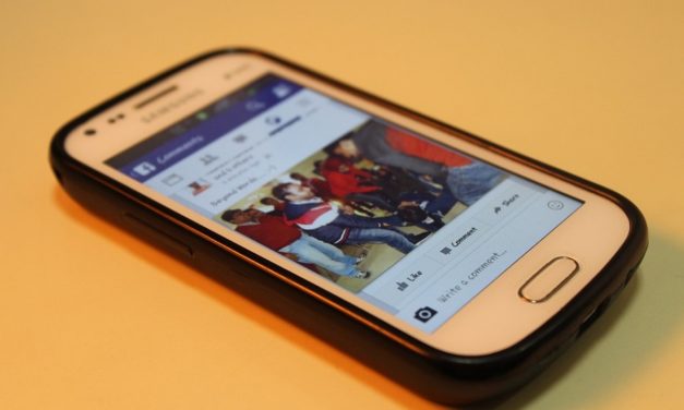 Los antiguos móviles Samsung ya no tendrán integrada la Galería con Facebook