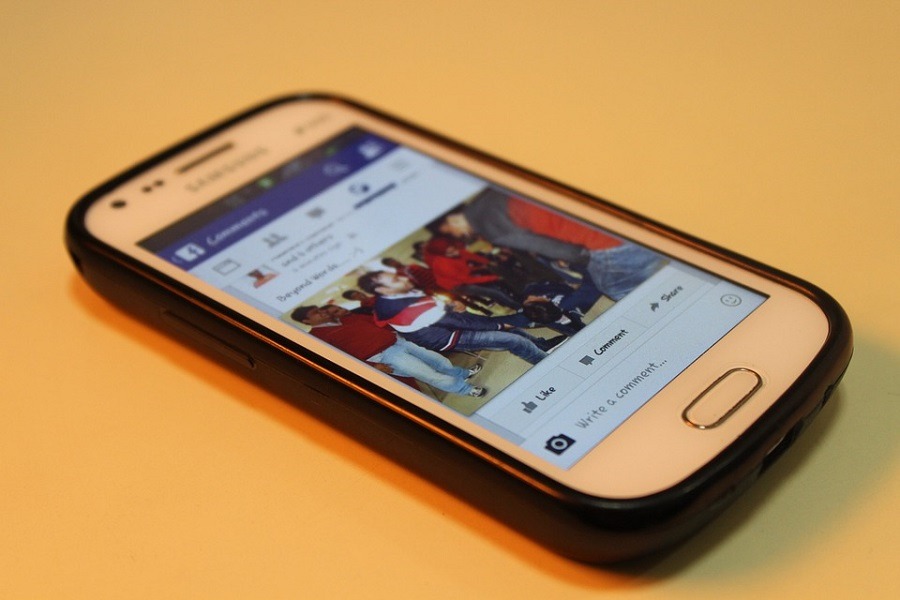 Los antiguos móviles Samsung ya no tendrán integrada la Galería con Facebook