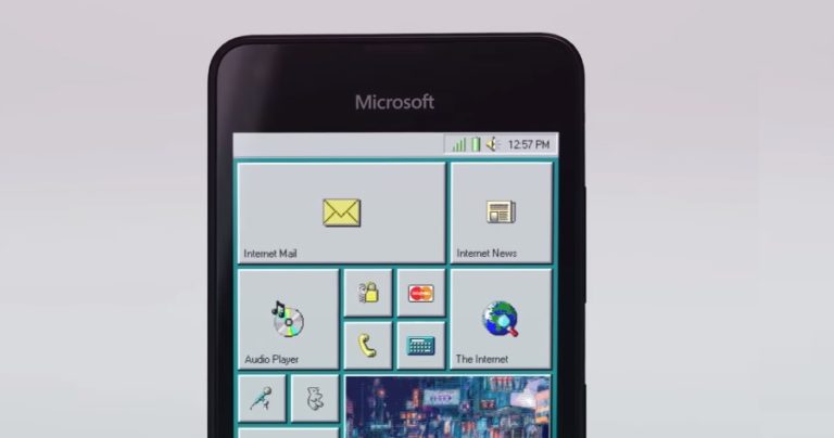 Así sería un móvil con Windows 95 y el asistente Clippy