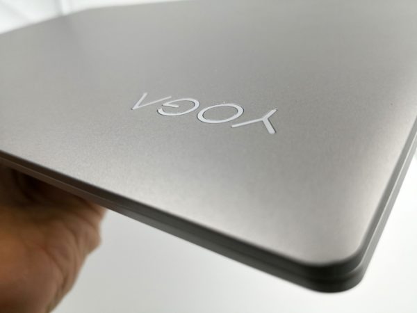 Yoga 530 esquina logo