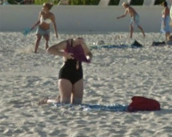 El OVNI de Argentina y otros sucesos extraños encontrados en Google Maps 3 mujer sin cabeza