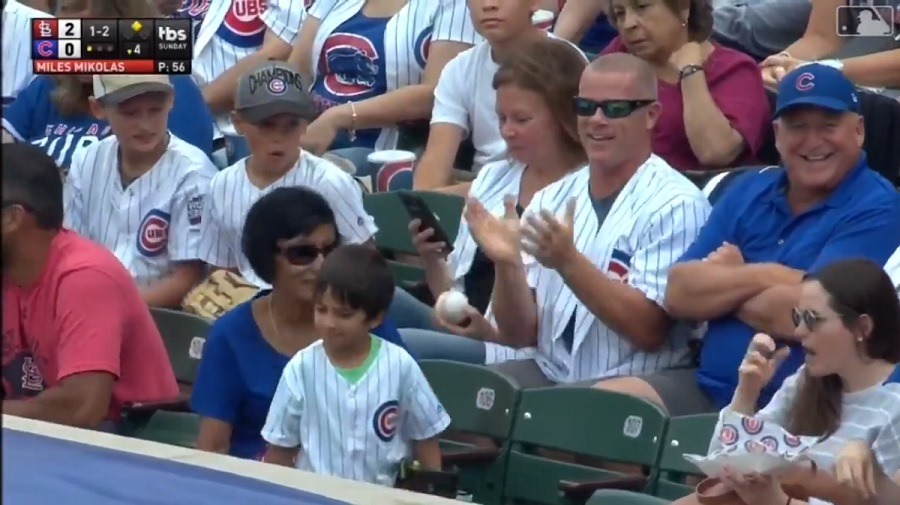 Twitter, hervidero de odio: el hombre que no robó la bola de béisbol a un niño