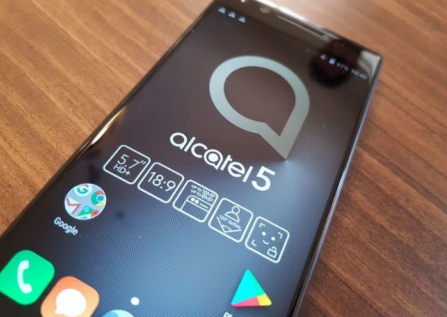 Precios y disponibilidad de los Alcatel 5, Alcatel 3 y Alcatel 1 en España