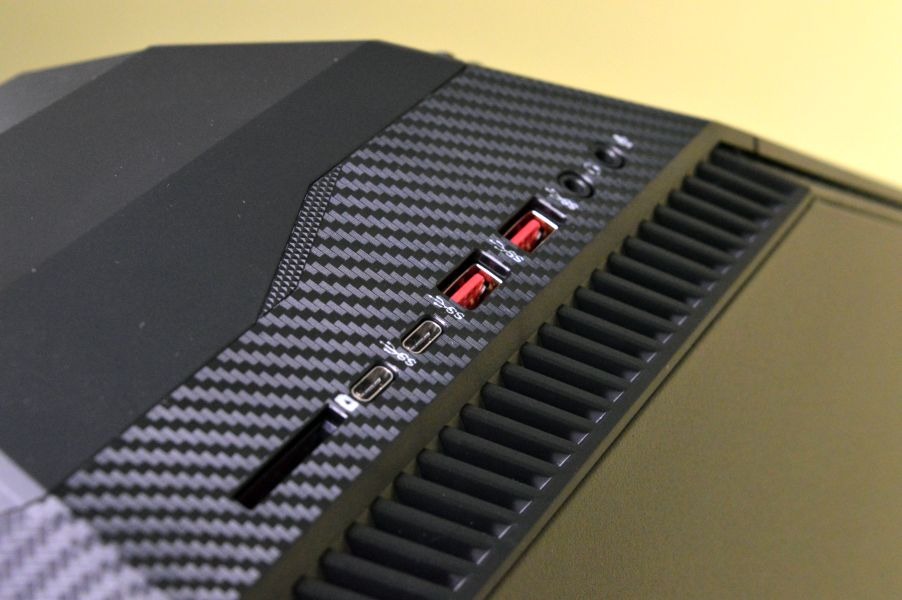 HP OMEN 880, probamos este potente ordenador de sobremesa gaming 32 conectividad