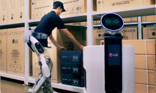 LG quiere convertirte en Iron Man gracias al LG CLOi Suitbot